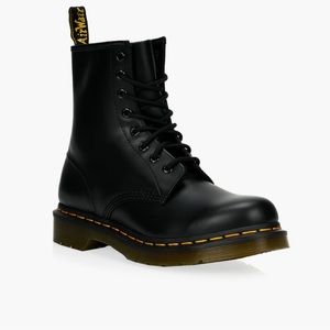 Dr Martens Black Leather - mint condition